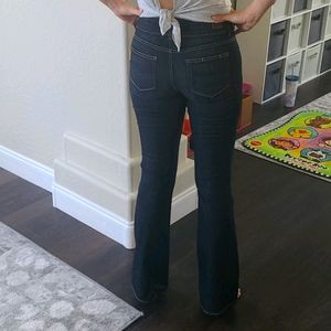 Like new Flared Paige hidden hills jeans